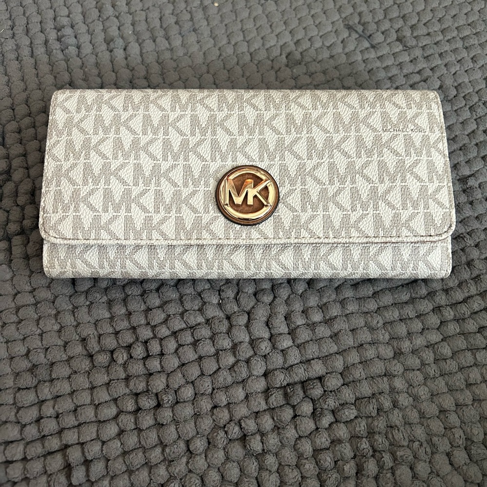 Michael Kors Authentic Leather Wallet